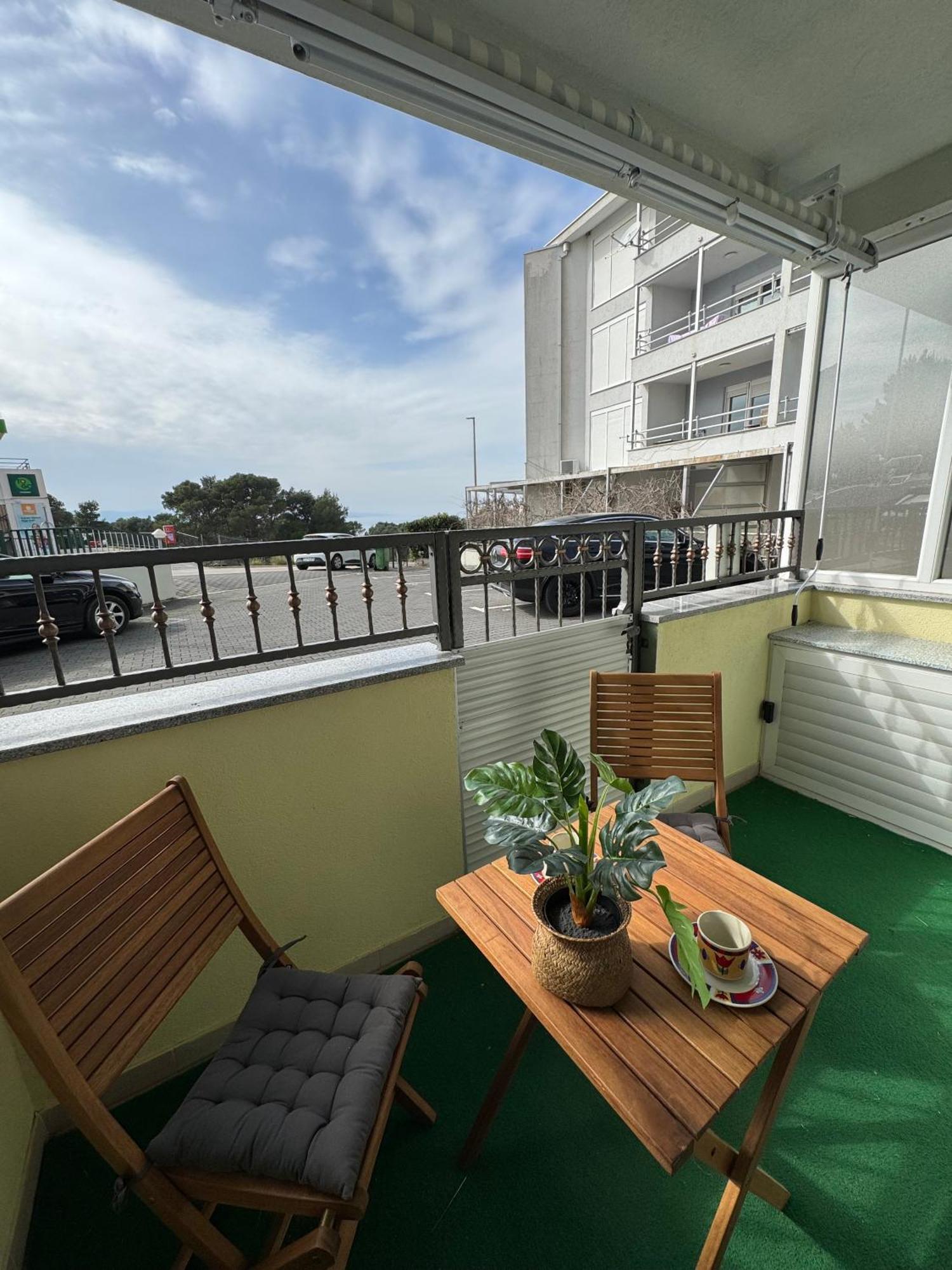 Apartment Tri Sunca Baška Voda Exteriér fotografie