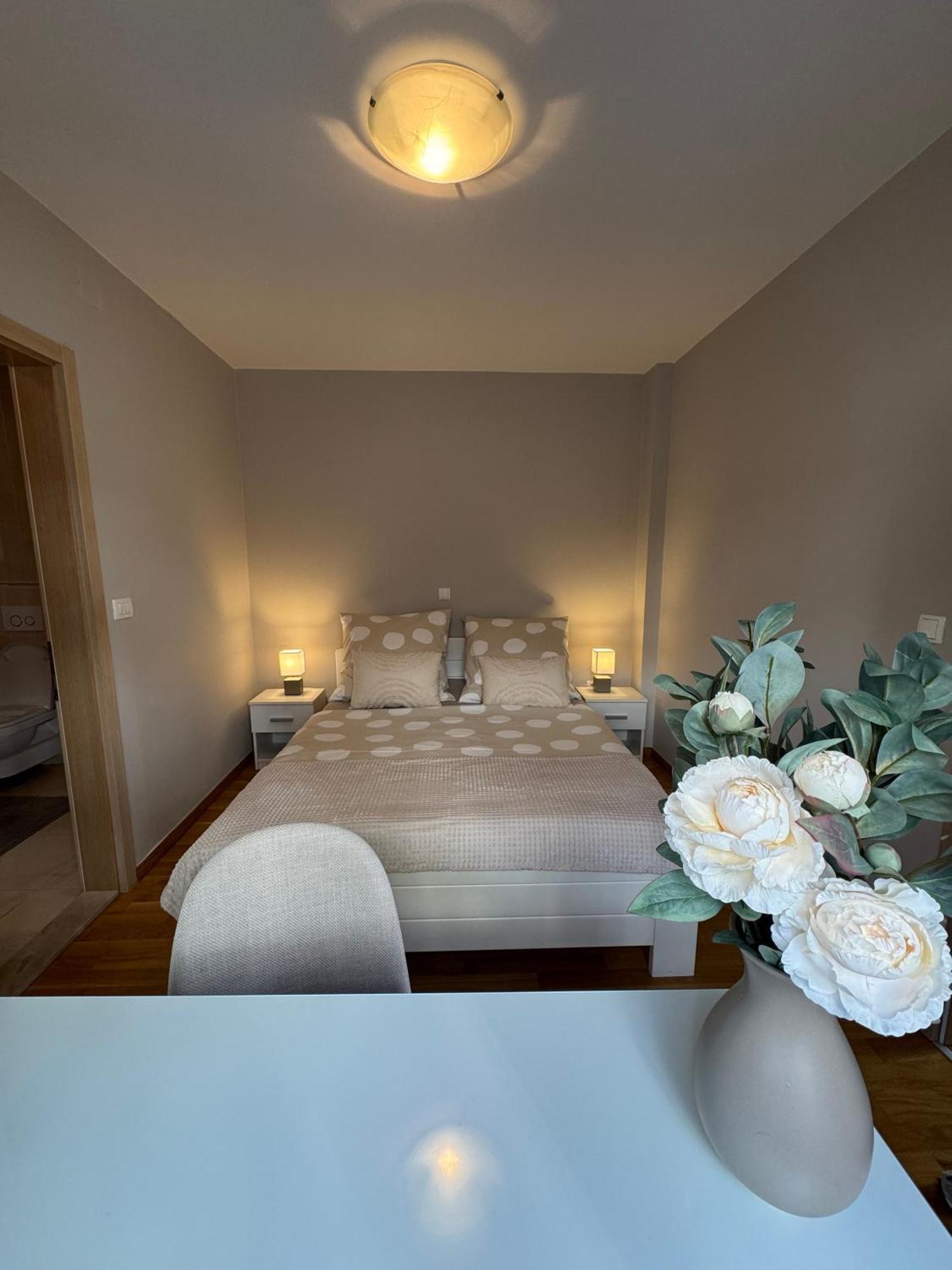 Apartment Tri Sunca Baška Voda Exteriér fotografie