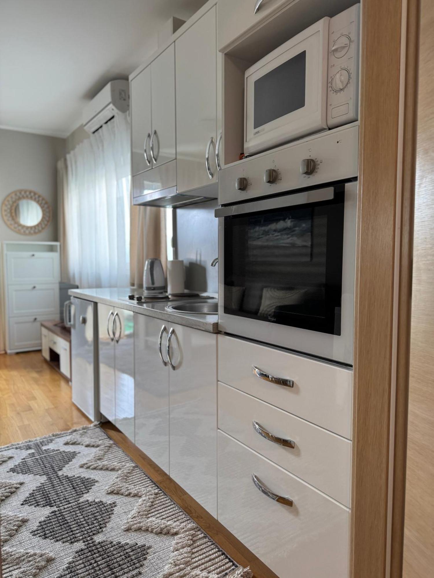 Apartment Tri Sunca Baška Voda Exteriér fotografie